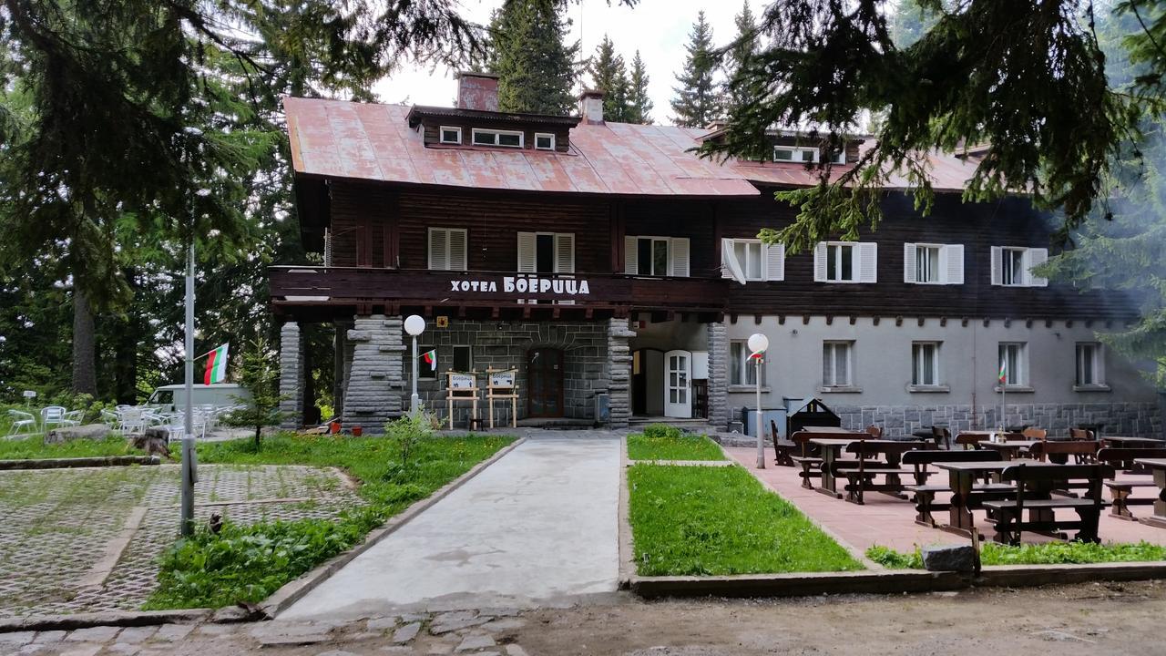 Boeritza Hotel Complex Vladaya Esterno foto