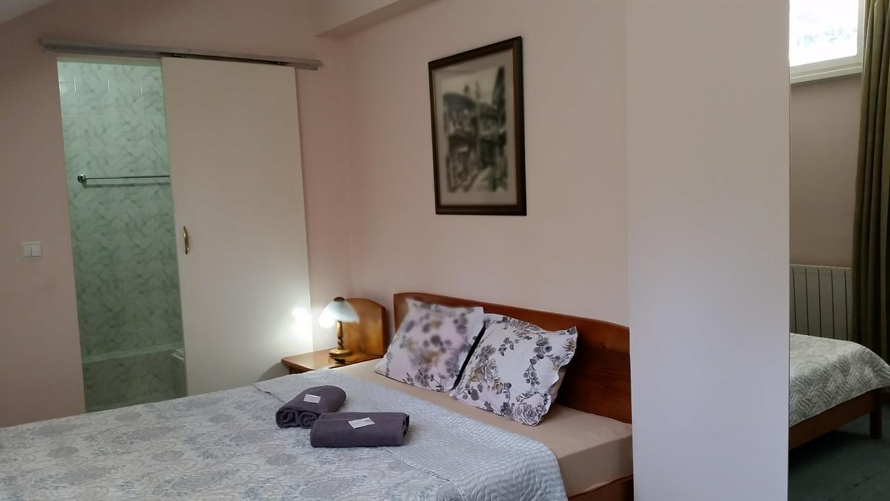 Boeritza Hotel Complex Vladaya Esterno foto